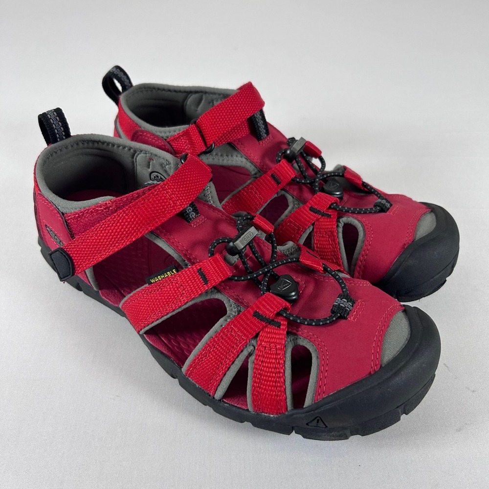 KEEN Seacamp II CNX Sandals Kids 5 Red Black Hiking Water Sport Shoes Outdoor